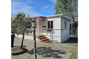 21100 NE Sandy Blvd, Fairview, OR 97024 - Photo 1