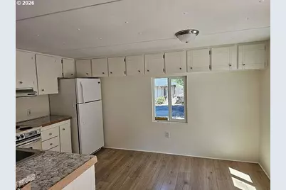 21100 NE Sandy Blvd #32, Fairview, OR 97024 - Photo 3