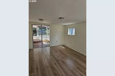 21100 NE Sandy Blvd #32, Fairview, OR 97024 - Photo 7