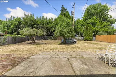 17937 SE Lincoln St, Portland, OR 97233 - Photo 19