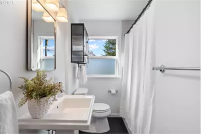 6021 SW 45th Ave, Portland, OR 97221 - Photo 9
