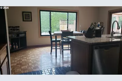 1026 SE 213th Ave, Gresham, OR 97030 - Photo 13