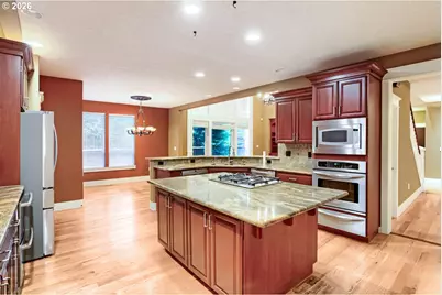 7015 SE 127th Ave, Portland, OR 97236 - Photo 11