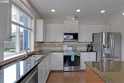 7644 N Brandon Ave, Portland, OR 97217 - Photo 11