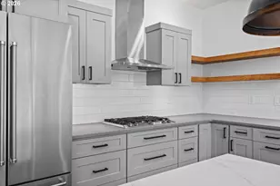 88060 Lake Point Dr, Florence, OR 97439 - Photo 17