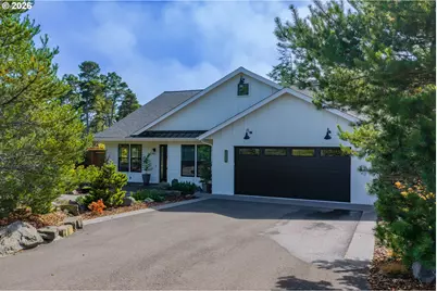 88060 Lake Point Dr, Florence, OR 97439 - Photo 1