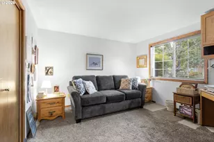 1415 Gilham Rd, Eugene, OR 97401 - Photo 23