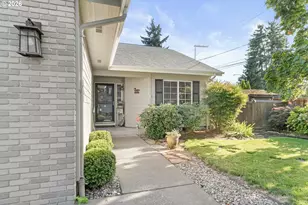 1415 Gilham Rd, Eugene, OR 97401 - Photo 3