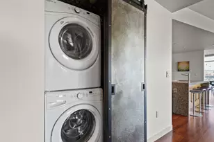 1260 NW Naito Pkwy, Portland, OR 97209 - Photo 31