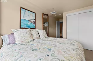 1260 NW Naito Pkwy, Portland, OR 97209 - Photo 27