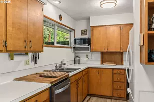 2795 Central Blvd, Eugene, OR 97403 - Photo 13