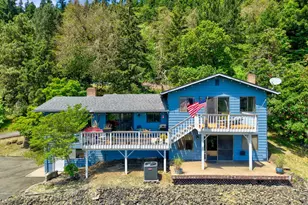 781 Black Oak Dr, Roseburg, OR 97471 - Photo 1