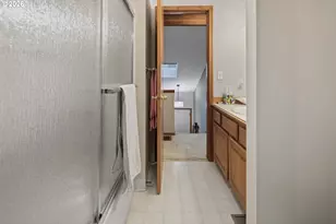 12706 SW Barberry Dr, Beaverton, OR 97008 - Photo 13