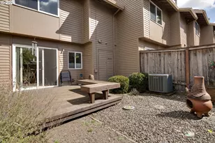 12706 SW Barberry Dr, Beaverton, OR 97008 - Photo 17