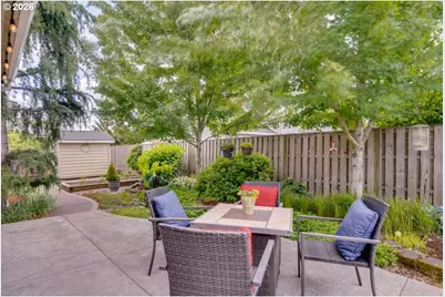 2145 NW Chrystal Dr, McMinnville, OR 97128 - Photo 47