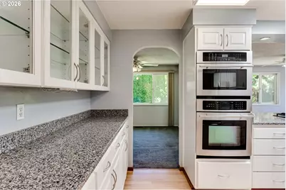 4742 Thunderbird St, Eugene, OR 97404 - Photo 7