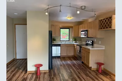 910 NW Naito Pkwy #i-4, Portland, OR 97209 - Photo 7