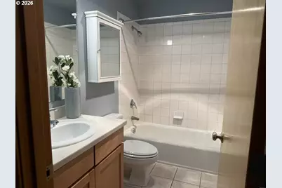 910 NW Naito Pkwy #i-4, Portland, OR 97209 - Photo 15