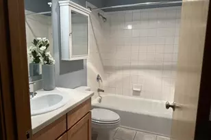 910 NW Naito Pkwy, Portland, OR 97209 - Photo 15