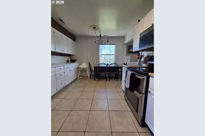 711 SE 8th St, Pendleton, OR 97801 - Photo 17