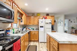 434 NW Broc Dr, Winston, OR 97496 - Photo 13