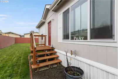 434 NW Broc Dr, Winston, OR 97496 - Photo 3