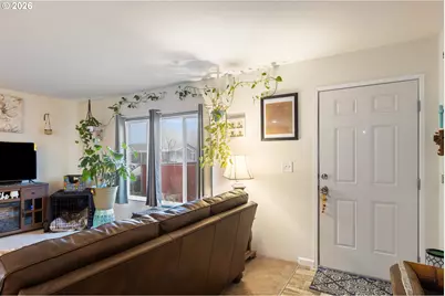 434 NW Broc Dr, Winston, OR 97496 - Photo 5