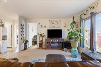 434 NW Broc Dr, Winston, OR 97496 - Photo 7