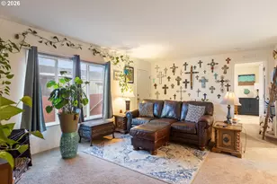 434 NW Broc Dr, Winston, OR 97496 - Photo 9