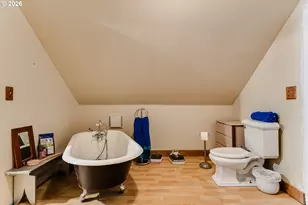 220 E Main St, Lowell, OR 97452 - Photo 27