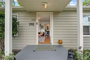 12425 SW 7th St, Beaverton, OR 97005 - Photo 3
