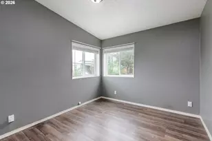 12450 SW Fischer Rd, Portland, OR 97224 - Photo 23
