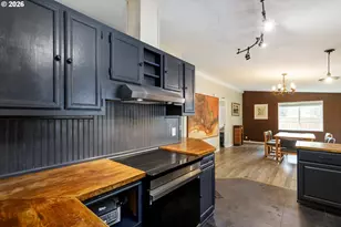 12450 SW Fischer Rd, Portland, OR 97224 - Photo 17