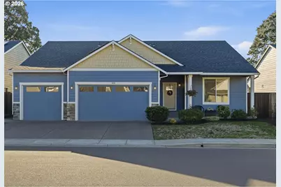 329 S 7th St, Carlton, OR 97111 - Photo 3