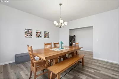 329 S 7th St, Carlton, OR 97111 - Photo 11
