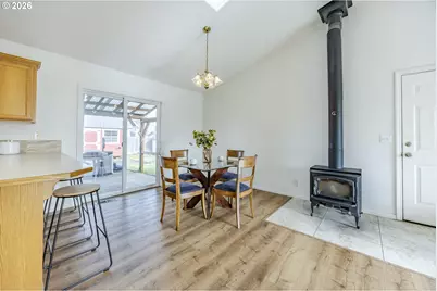 1560 Harvey Rd, Cottage Grove, OR 97424 - Photo 11