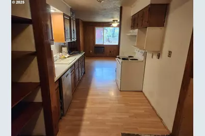 8974 Spirit Lake Hwy, Toutle, WA 98649 - Photo 7