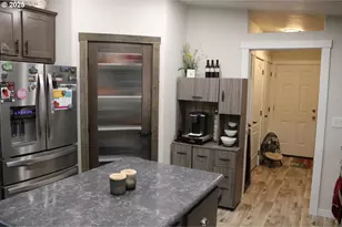 526 SE 15th St, Pendleton, OR 97801 - Photo 11