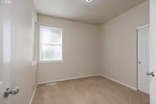 926 NE Sunset Ct, Clatskanie, OR 97016 - Photo 9