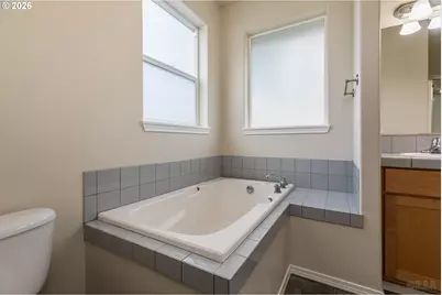 926 NE Sunset Ct, Clatskanie, OR 97016 - Photo 17