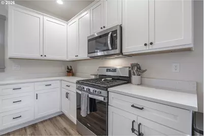 454 SW Rose Ave, Dallas, OR 97338 - Photo 17