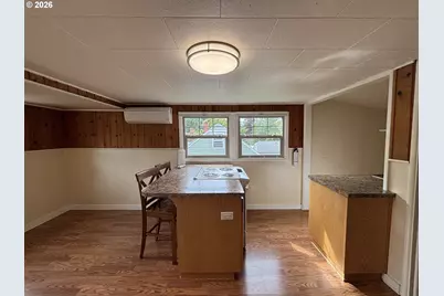 2490 Emerald St, Eugene, OR 97403 - Photo 33