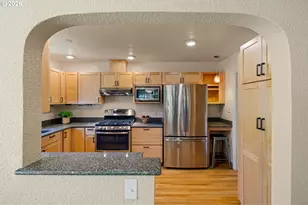 2490 Emerald St, Eugene, OR 97403 - Photo 15