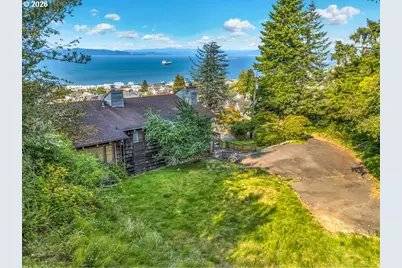 909 5th St, Astoria, OR 97103 - Photo 3