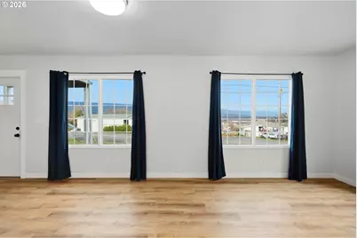 2306 W 13th St, The Dalles, OR 97058 - Photo 5