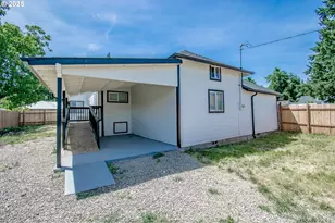 278 Cherry Ct, Cottage Grove, OR 97424 - Photo 31