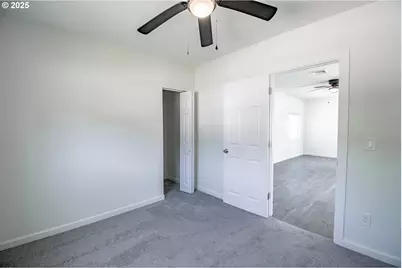 278 Cherry Ct, Cottage Grove, OR 97424 - Photo 29