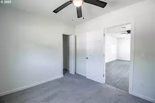 278 Cherry Ct, Cottage Grove, OR 97424 - Photo 29