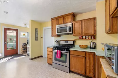1003 5th St, Hood River, OR 97031 - Photo 11