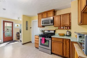 1003 5th St, Hood River, OR 97031 - Photo 11